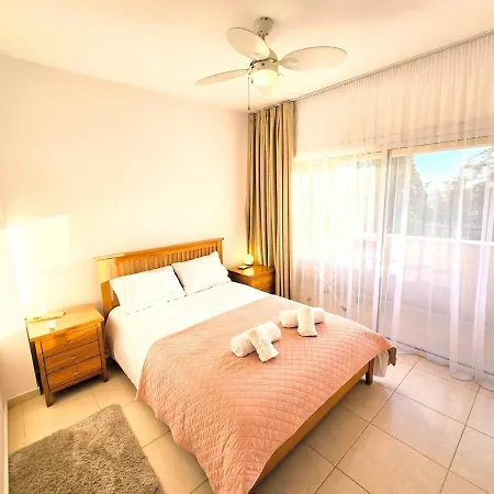 아파트 Townhouse In Gardens Gated Complex, 200mbps Wifi 파포스